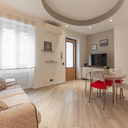 Ferienwohnung Il Nido Di Roma - Ospedale Gemelli & Garden Exterior foto