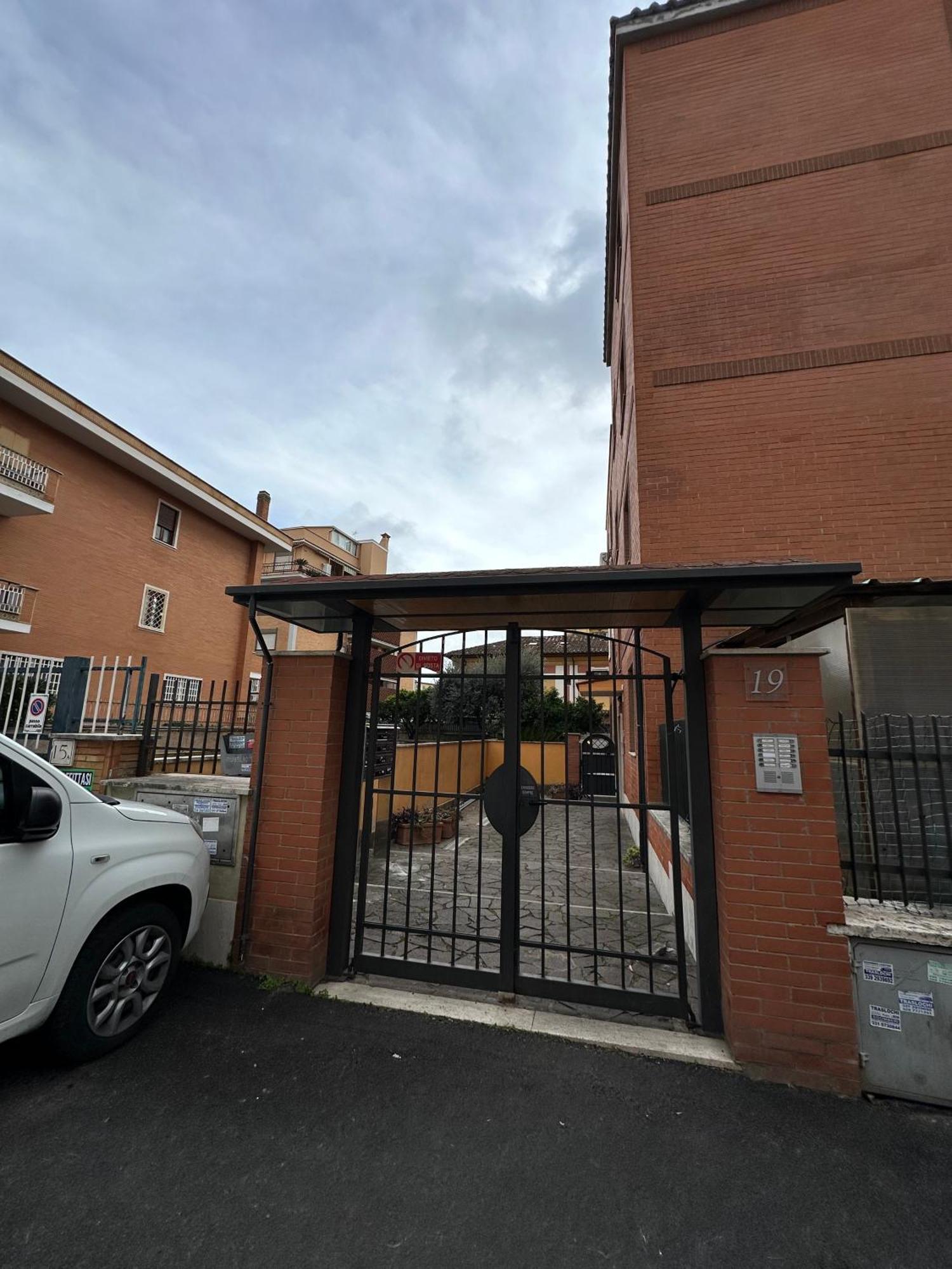 Ferienwohnung Il Nido Di Roma - Ospedale Gemelli & Garden Exterior foto